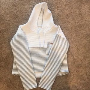 Cropped hoodie